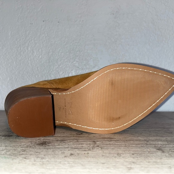 Marc Fisher Matter Chelsea Boot - Picture 5 of 6